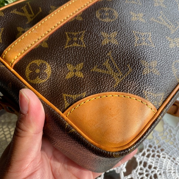 Louis Vuitton Trocadero 27 - Picture 15 of 16